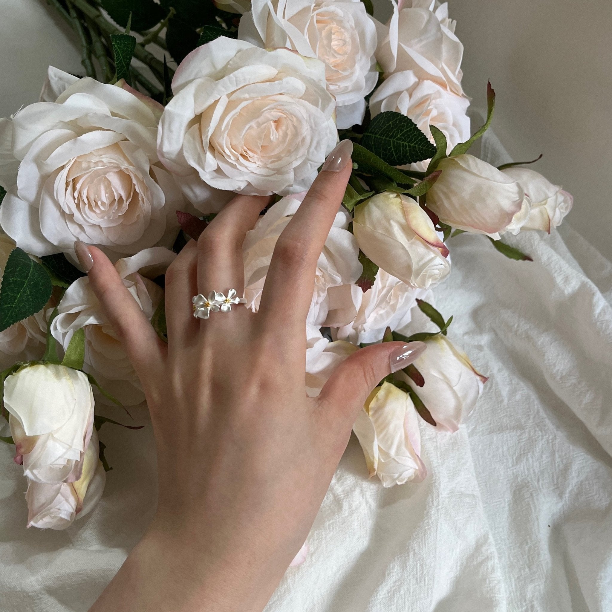 Pure Bloom Ring - Iron Petals